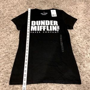 Dunder Mifflin Inc. the office T-shirt women’s size small